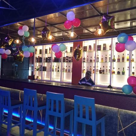 Hotel Grand Surya Kodarma Ngoại thất bức ảnh