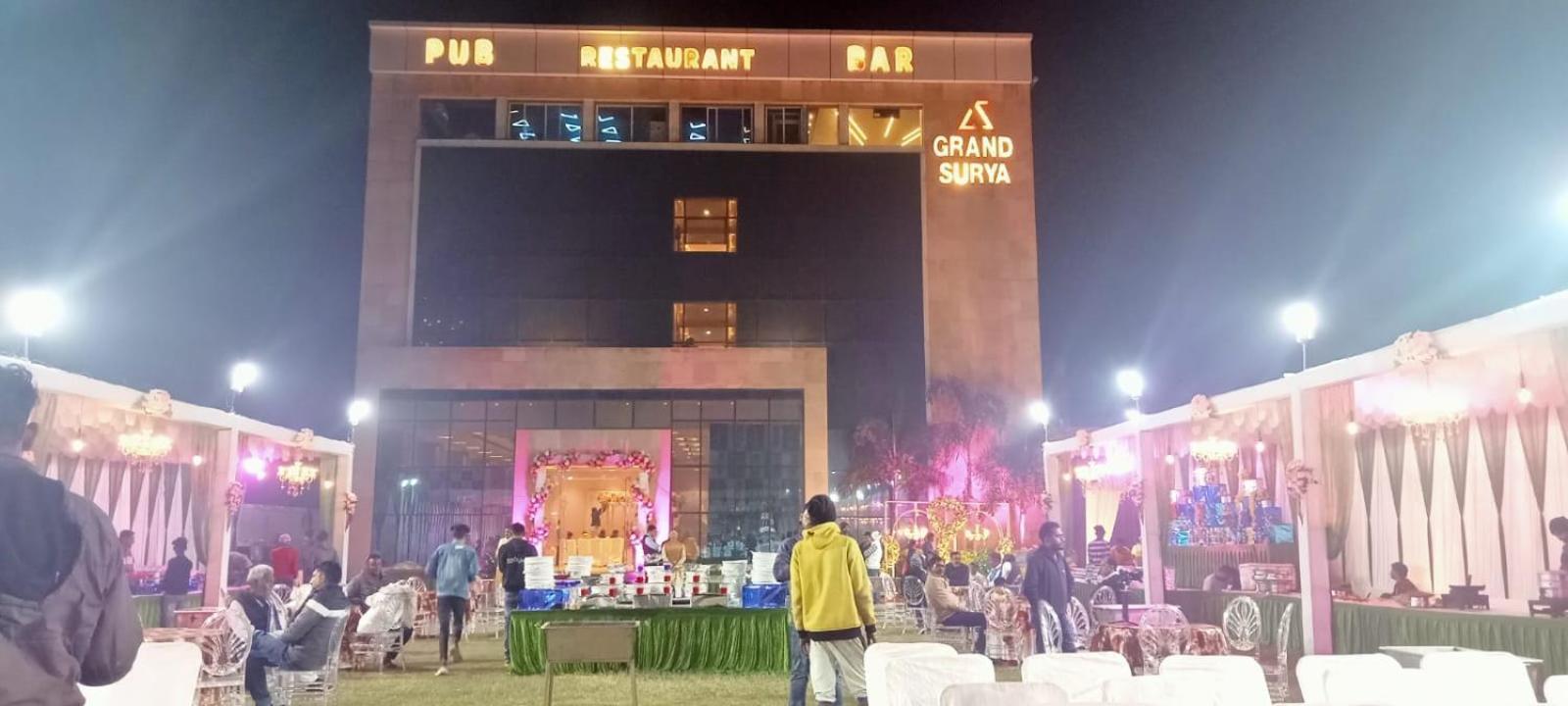 Hotel Grand Surya Kodarma Ngoại thất bức ảnh