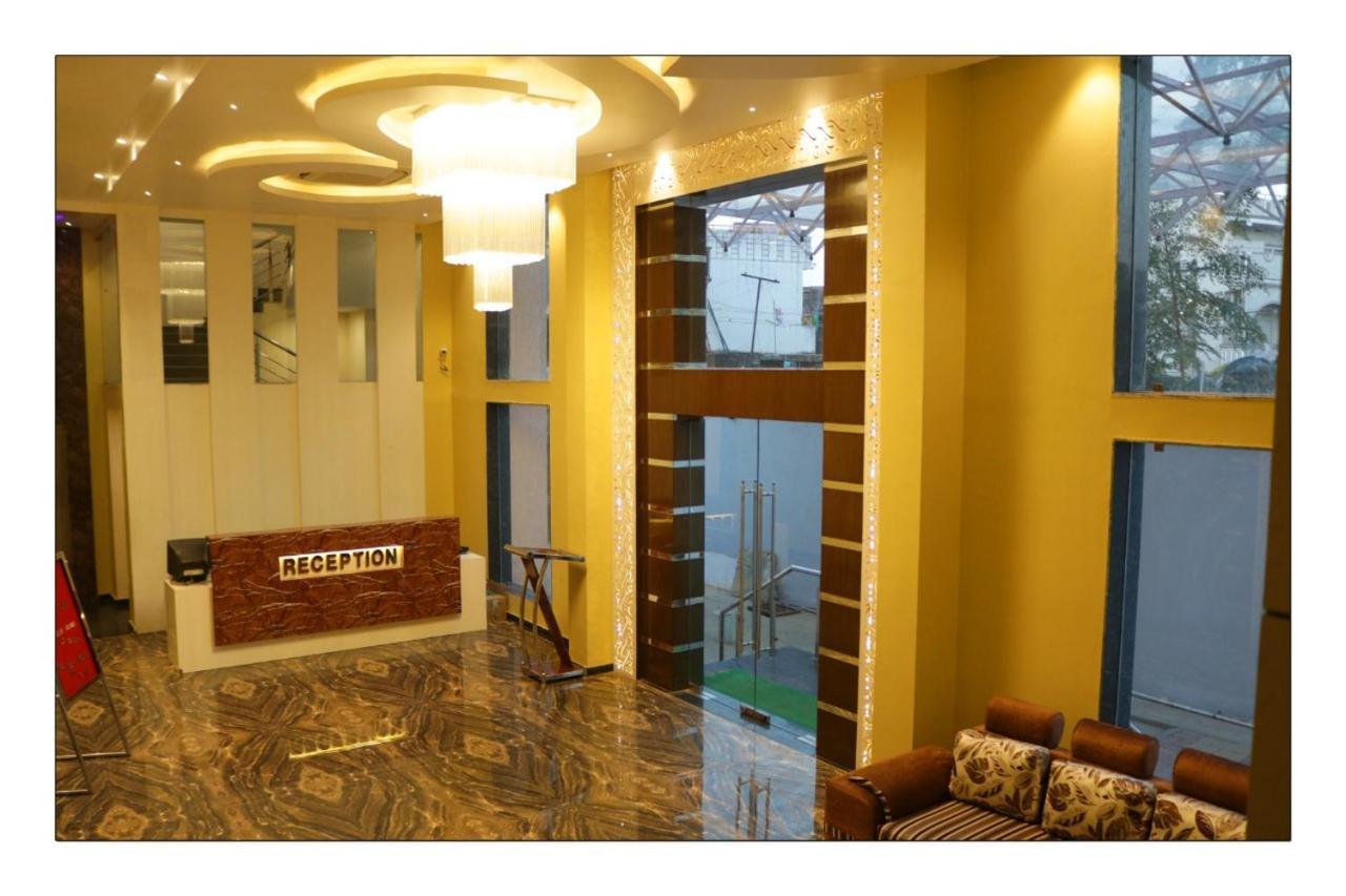 Hotel Grand Surya Kodarma Ngoại thất bức ảnh