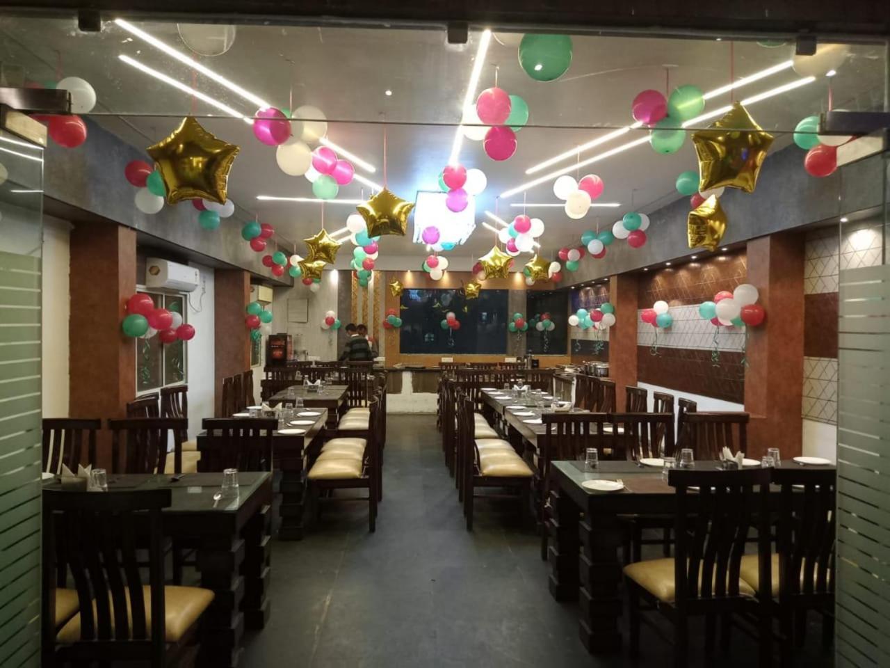 Hotel Grand Surya Kodarma Ngoại thất bức ảnh