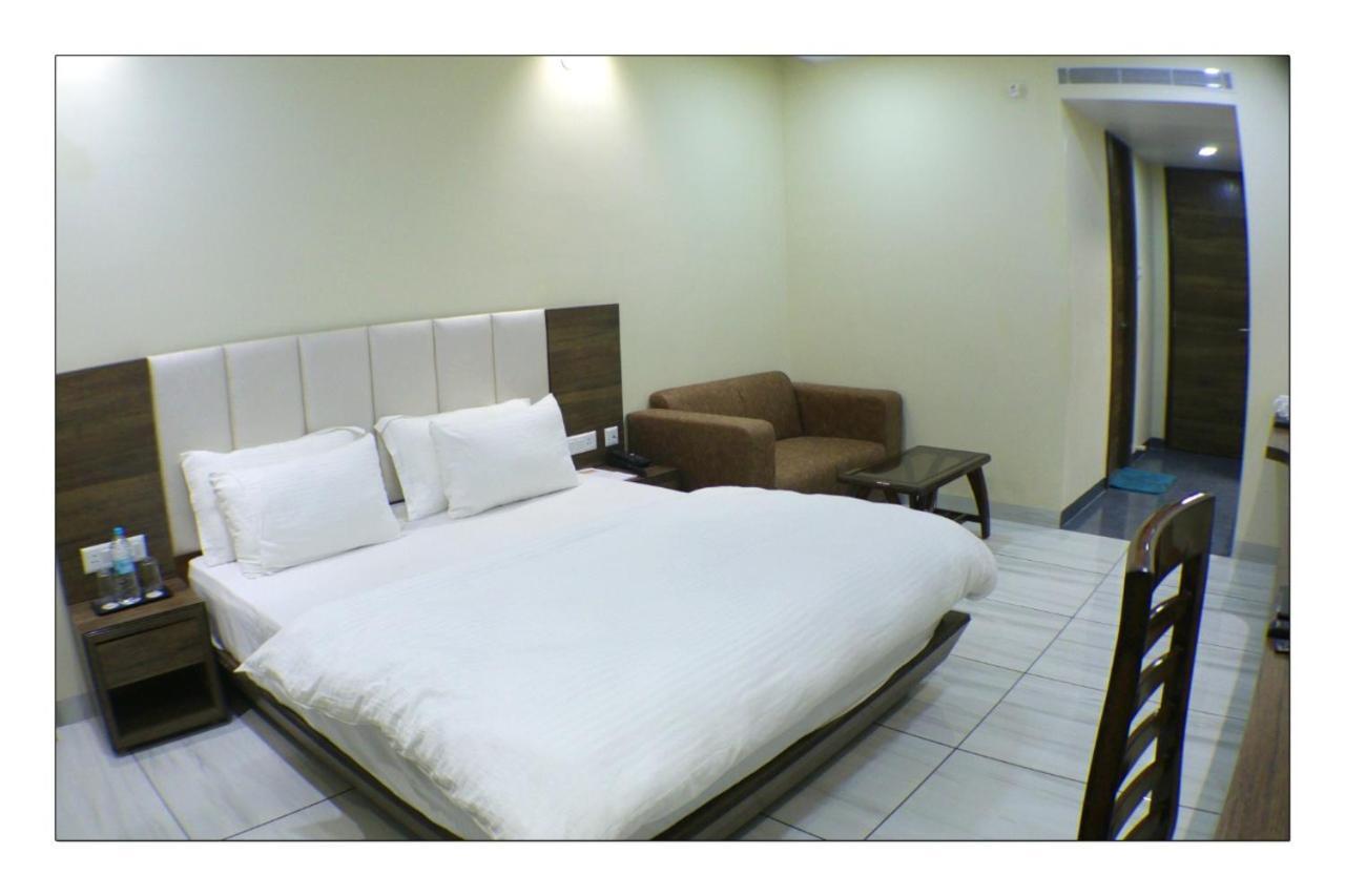 Hotel Grand Surya Kodarma Ngoại thất bức ảnh